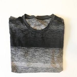 Lululemon long sleeve workout top